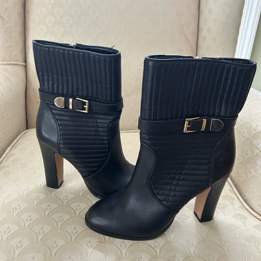 Vince Camuto Curtis black leather boots Quilted side w/buckle. 4 inch heel 6.5